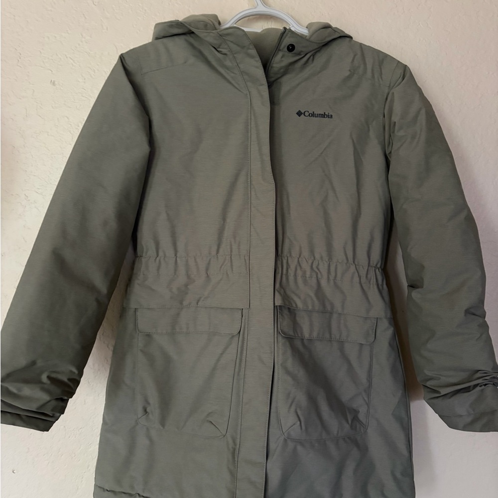 Columbia Olive Green Parka with Faux Fur Hood Trim - Picture 2 of 3